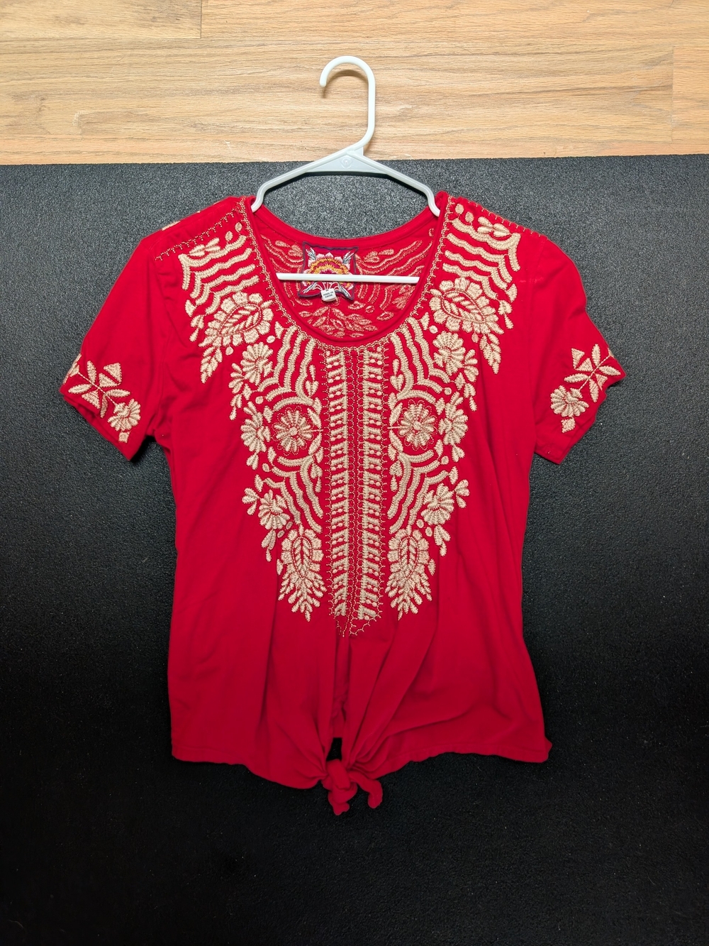 Johnny Was Red Short-Sleeve Embroidered Tie-Front Top Size M